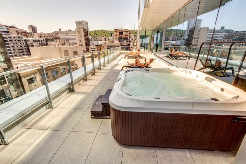 Spa - 3307-1155 Rue De La Montagne, Montréal (Ville-Marie), QC - Outdoor