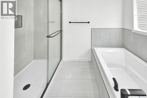 104 Forsey Avenue, Saskatoon, SK - Indoor Photo Showing Bathroom