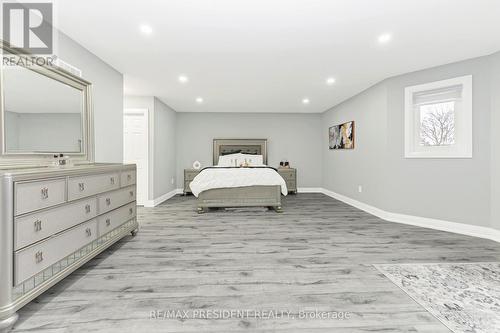 212 Wedgewood Drive, Cambridge, ON - Indoor Photo Showing Bedroom