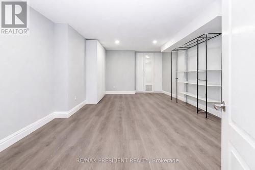 212 Wedgewood Drive, Cambridge, ON - Indoor Photo Showing Other Room