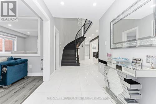 212 Wedgewood Drive, Cambridge, ON - Indoor Photo Showing Other Room