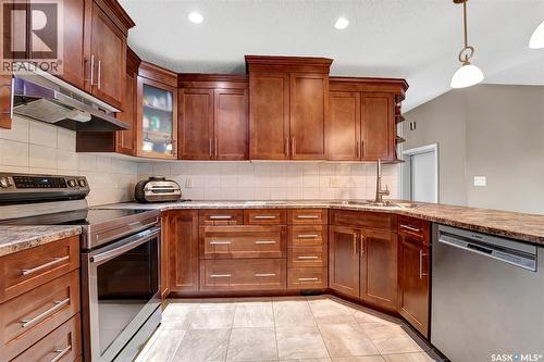 143 Biro Place, Saskatoon, SK - Indoor Photo Showing Kitchen