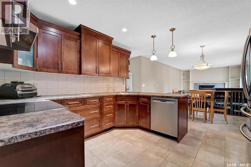 143 Biro Place, Saskatoon, SK - Indoor Photo Showing Kitchen