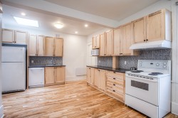 6-2135 Boul. Édouard-Montpetit  Montréal (Côte-Des-Neiges/Notre-Dame-De-Grâce), QC H3T 1J3