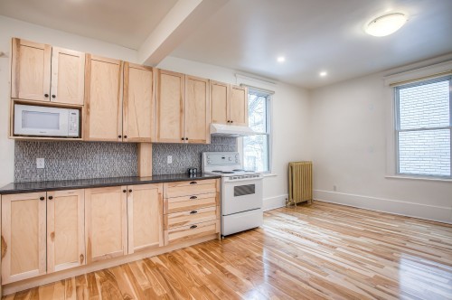 Kitchen - 6-2135 Boul. Édouard-Montpetit, Montréal (Côte-Des-Neiges/Notre-Dame-De-Grâce), QC - Indoor Photo Showing Kitchen