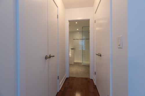 Bathroom - 602-4293 Rue Jean-Talon O., Montréal (Côte-Des-Neiges/Notre-Dame-De-Grâce), QC - Indoor Photo Showing Other Room