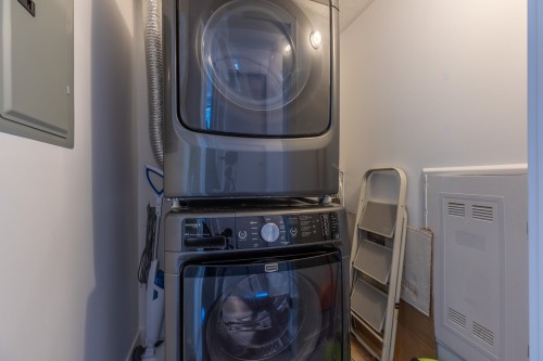 Laundry - 602-4293 Rue Jean-Talon O., Montréal (Côte-Des-Neiges/Notre-Dame-De-Grâce), QC - Indoor Photo Showing Laundry Room