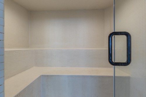 Sauna - 602-4293 Rue Jean-Talon O., Montréal (Côte-Des-Neiges/Notre-Dame-De-Grâce), QC - Indoor