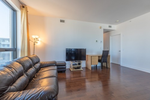 Living Room - 602-4293 Rue Jean-Talon O., Montréal (Côte-Des-Neiges/Notre-Dame-De-Grâce), QC - Indoor Photo Showing Living Room