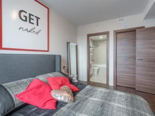 Master Bedroom - 402-5780 Rue Sherbrooke E., Montréal (Mercier/Hochelaga-Maisonneuve), QC - Indoor Photo Showing Bedroom