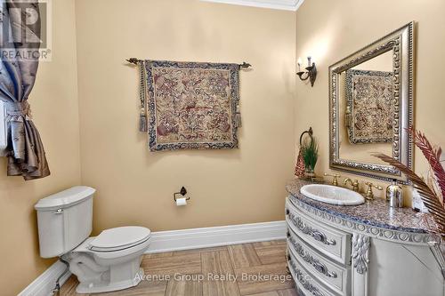 7 Longview Crescent, Vaughan, ON - Indoor Photo Showing Bathroom