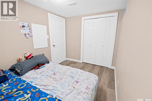 212 W Avenue S, Saskatoon, SK - Indoor Photo Showing Bedroom