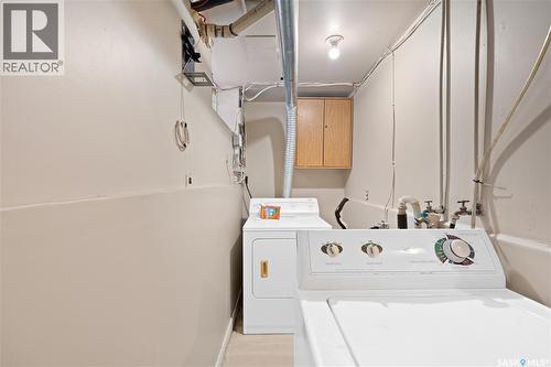 212 W Avenue S, Saskatoon, SK - Indoor Photo Showing Laundry Room