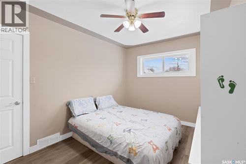 212 W Avenue S, Saskatoon, SK - Indoor Photo Showing Bedroom