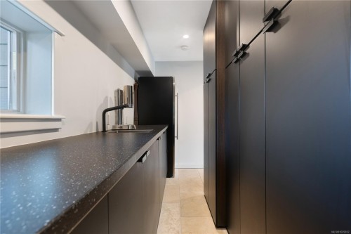 142 Park Dr, Salt Spring, BC 