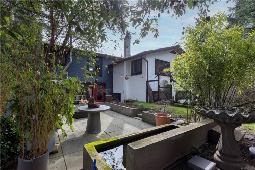 142 Park Dr, Salt Spring, BC 