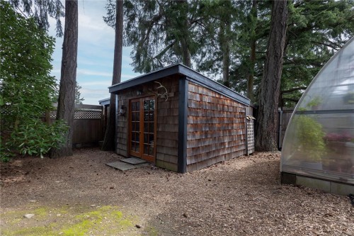 142 Park Dr, Salt Spring, BC 