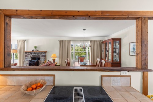 Cuisine - 428 Rue Brookside, Hudson, QC - Indoor Photo Showing Other Room With Fireplace