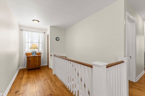 Escalier - 428 Rue Brookside, Hudson, QC - Indoor Photo Showing Other Room