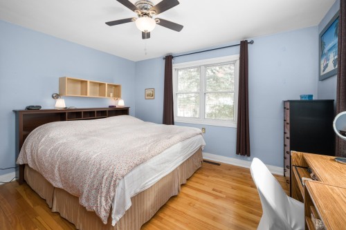 Chambre à coucher principale - 79 Av. Hartford, Pointe-Claire, QC - Indoor Photo Showing Bedroom