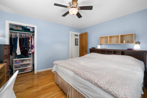 Chambre à coucher principale - 79 Av. Hartford, Pointe-Claire, QC - Indoor Photo Showing Bedroom