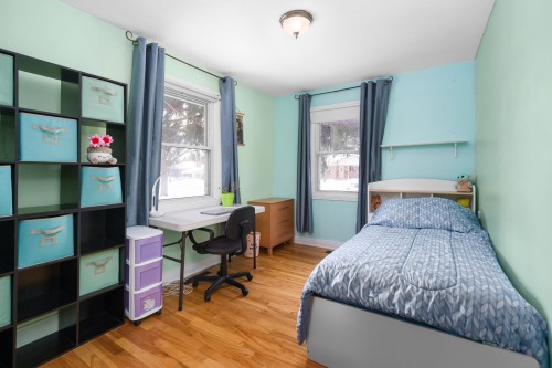 Chambre à coucher - 79 Av. Hartford, Pointe-Claire, QC - Indoor Photo Showing Bedroom