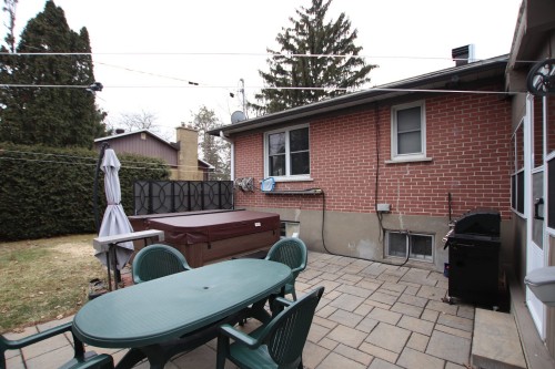 Cour - 79 Av. Hartford, Pointe-Claire, QC - Outdoor With Deck Patio Veranda With Exterior