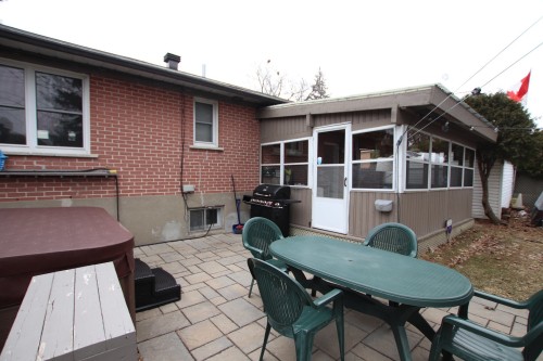 Cour - 79 Av. Hartford, Pointe-Claire, QC - Outdoor With Deck Patio Veranda With Exterior