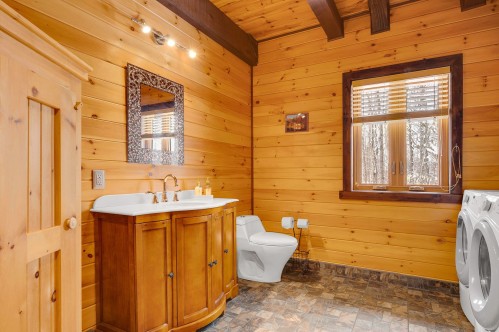 Salle de bains - 1907 Rue Grilli, Wentworth-Nord, QC - Indoor Photo Showing Laundry Room