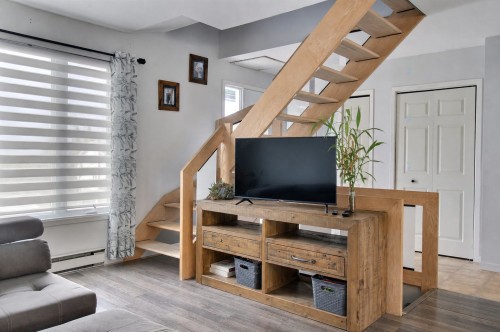 Salon - 31B Rue Roy, Saint-Éphrem-De-Beauce, QC - Indoor