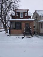 138 Inkster BLVD  Winnipeg, MB R2W 0J5