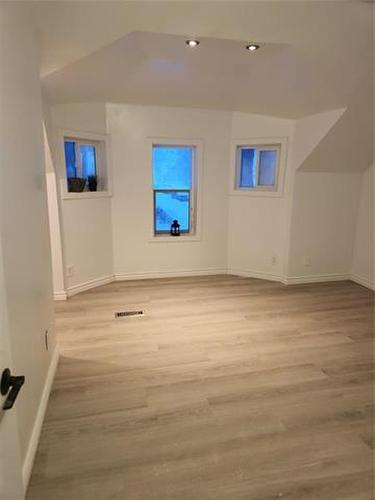 138 Inkster Blvd, Winnipeg, MB 