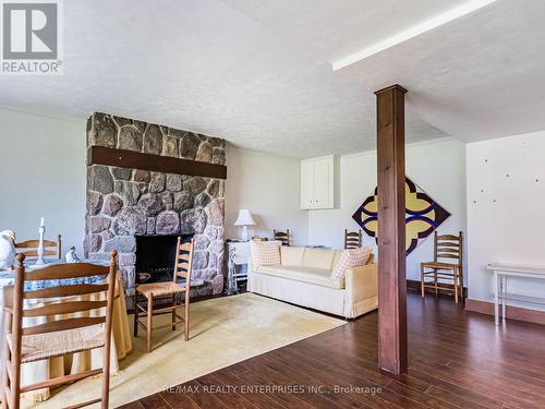 285 Pinetree Way, Mississauga, ON - Indoor Photo Showing Living Room With Fireplace