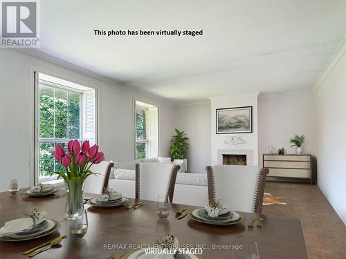 285 Pinetree Way, Mississauga, ON - Indoor With Fireplace