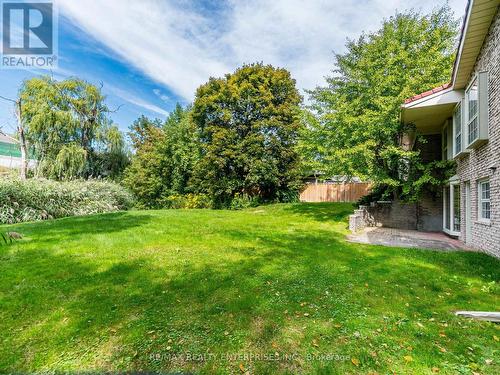 285 Pinetree Way, Mississauga, ON - Outdoor