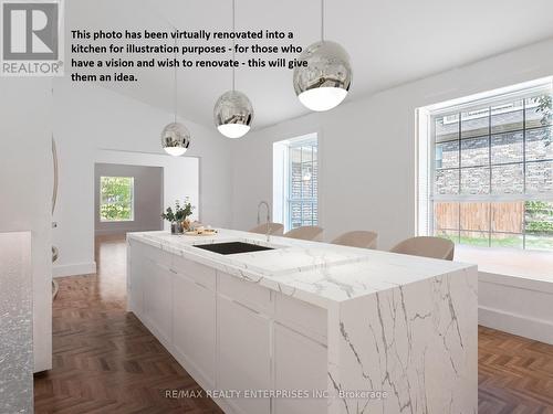 285 Pinetree Way, Mississauga, ON - Indoor