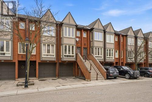 636 - 895 MAPLE AVENUE  Burlington, ON L7S 2H7