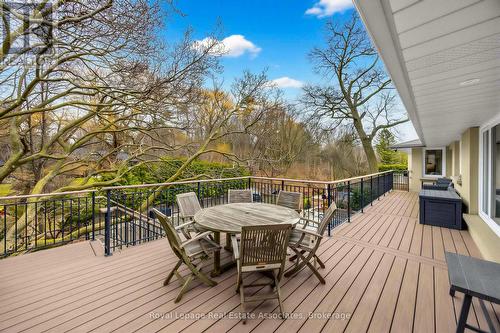1561 Pinetree Crescent, Mississauga, ON - Outdoor With Deck Patio Veranda With Exterior