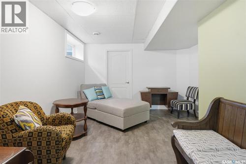 330 Lynd Lane, Saskatoon, SK - Indoor