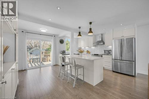 628 Ardleigh Crescent, Burlington, ON - Indoor Photo Showing Kitchen With Upgraded Kitchen