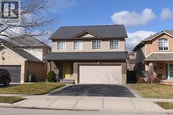 16 MIDANBURY Way Mount Hope, ON L0R 1W0