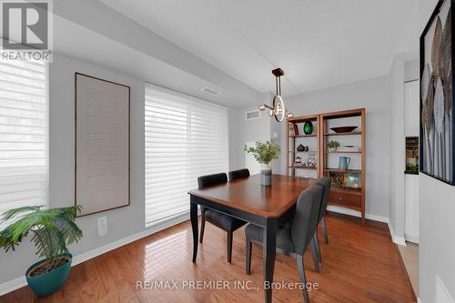 220 - 51 Baffin Court, Richmond Hill, ON - Indoor Photo Showing Dining Room