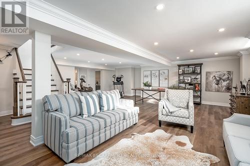4252 Sarazen Drive, Burlington, ON - Indoor Photo Showing Living Room