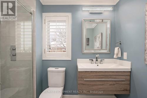 4252 Sarazen Drive, Burlington, ON - Indoor Photo Showing Bathroom