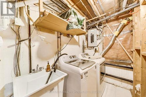 2662 Canberra Road, Mississauga, ON - Indoor Photo Showing Laundry Room