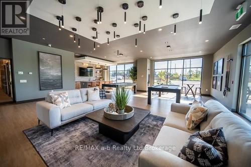 809 - 14 Harvest Avenue, Tillsonburg, ON - Indoor Photo Showing Living Room
