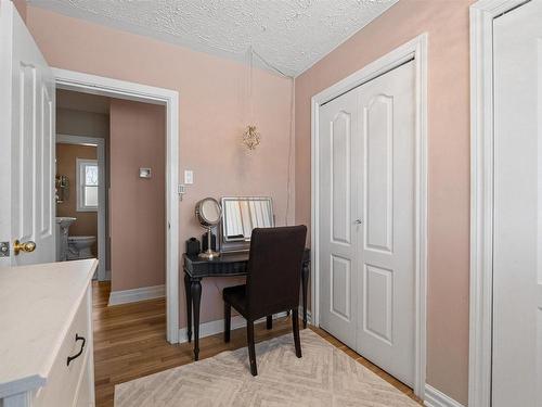 4 Chestnut Lane, Dartmouth, NS 