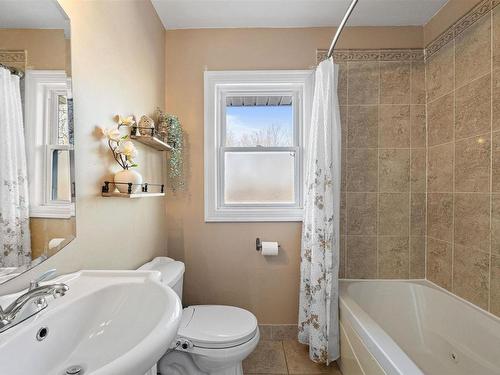 4 Chestnut Lane, Dartmouth, NS 