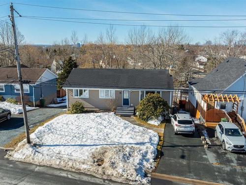 4 Chestnut Lane, Dartmouth, NS 