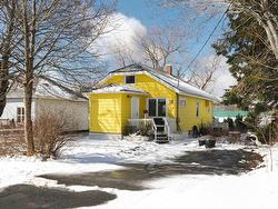 3 Power Street  Dartmouth, NS B2W 1M3